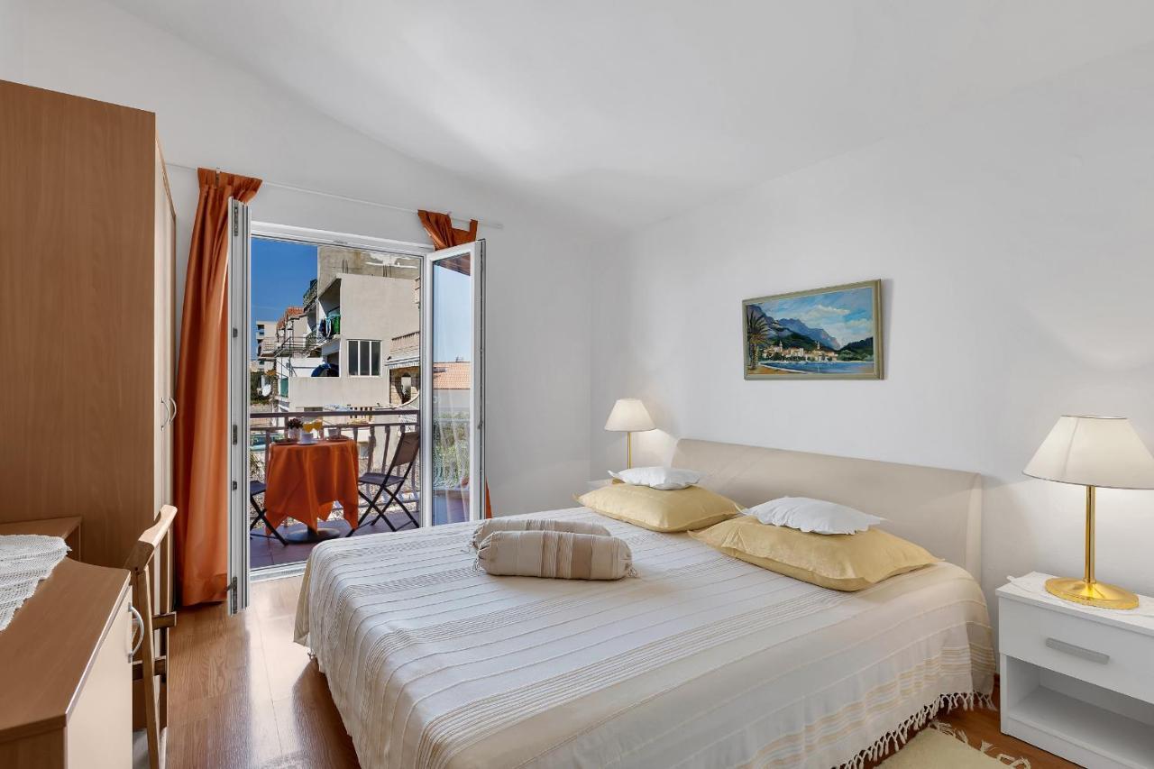 Apartments Paunovic Makarska Bagian luar foto