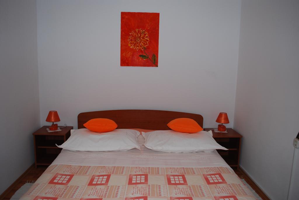 Apartments Paunovic Makarska Bagian luar foto