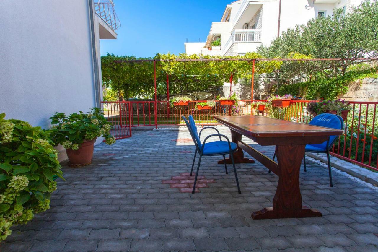 Apartments Paunovic Makarska Bagian luar foto