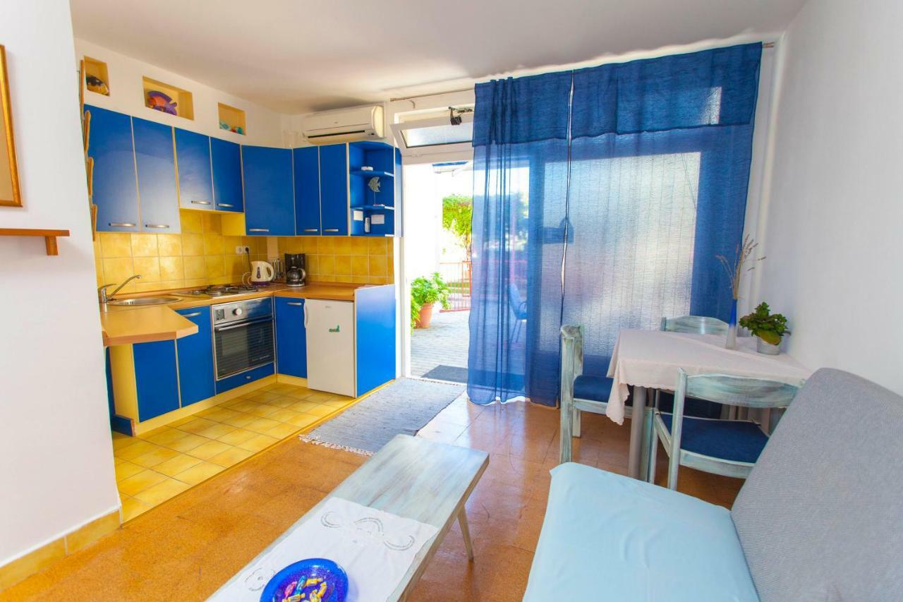 Apartments Paunovic Makarska Bagian luar foto